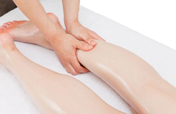 パンパンにむくんだ足を何とかしたいとお悩みなら | 鹿嶋市のエステならぷる肌を実感できるHOUSE COCON